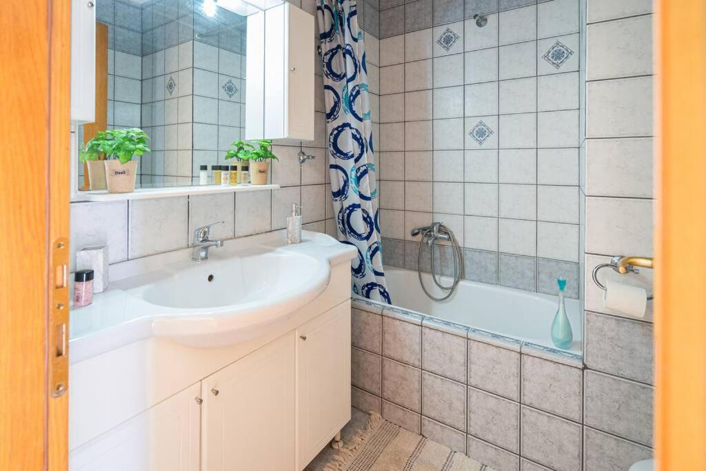 דירות קאבאלה Finas Penthouse,Private Terrace,Great View,Mins From Sea מראה חיצוני תמונה